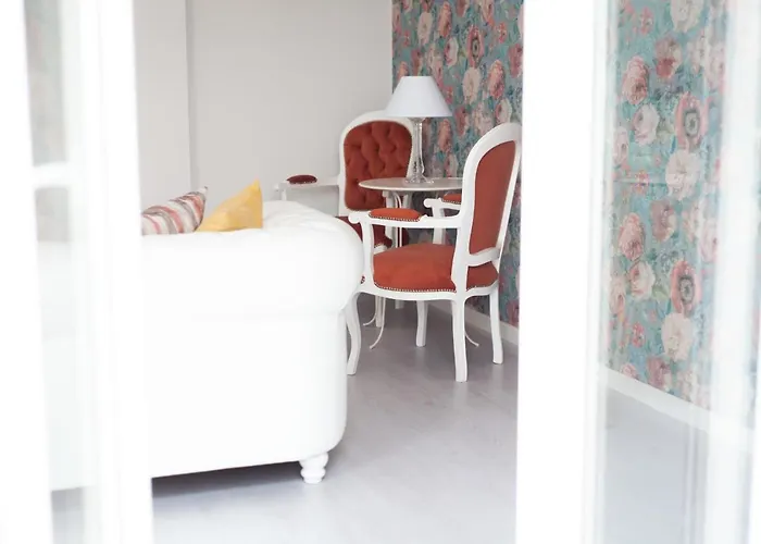 בית נופש Castle House *